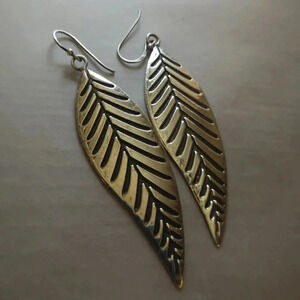 🌿 Stunning Sterling Silver Leaf Motif Statement Earrings ✨